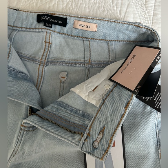 BCBG generation. Women blue jeans. Wide leg. Size 7/28. - Picture 4 of 11
